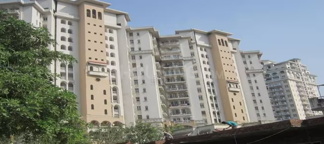 DLF Regent House